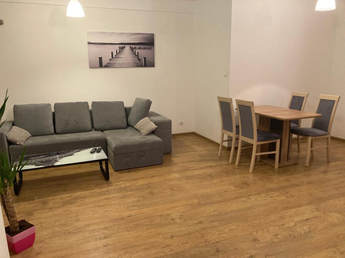 Mieszkanie W Centrum Bielsko-Biala Bagian luar foto
